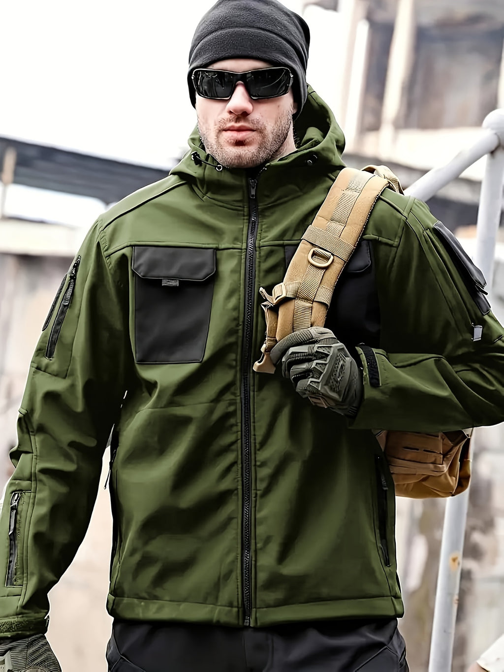 Men's Windproof Soft Shell Jacket with Hood & Pockets Scratch-Resistant Fleece-Lined Outdoor Zip-Up Coat for Hiking Cycling Camping – Lightweight Spring Fall Jacket for Men S M L