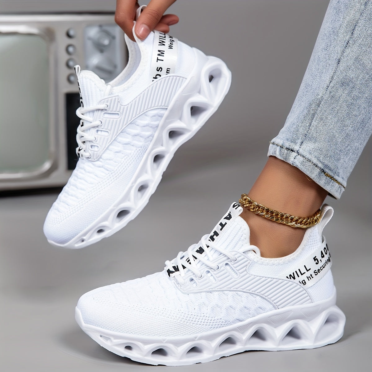 Women's Sneakers Athletic Running Shoes Lightweight Breathable Mesh Tennis Shoes Lace-Up Walking Shoes Casual Workout Shoes for Women Multiple Colors US 6-17.5