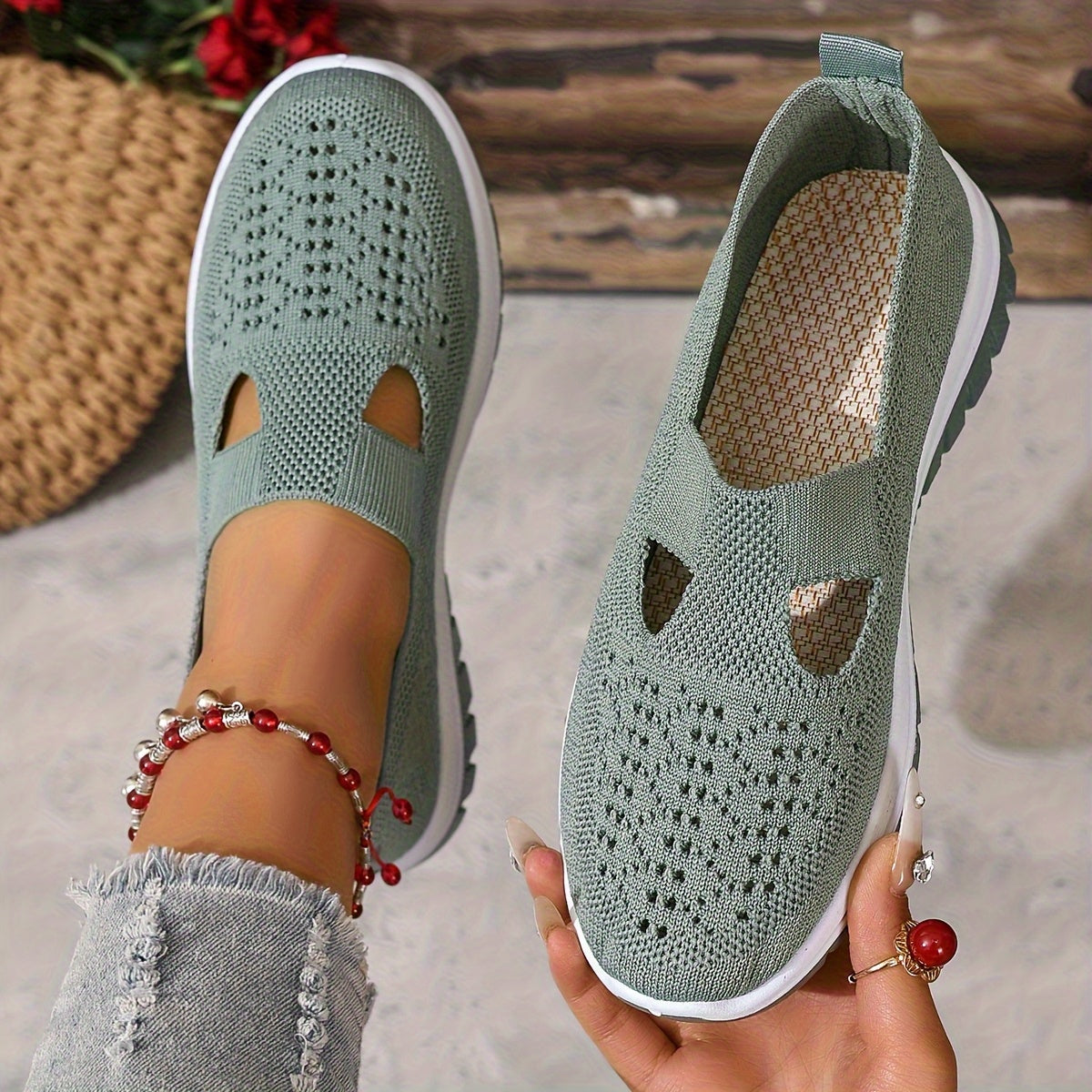 Women's Slip-On Sneakers Mesh Upper Casual Comfort Shoes for Beach Vacation Camping Everyday Summer Walking