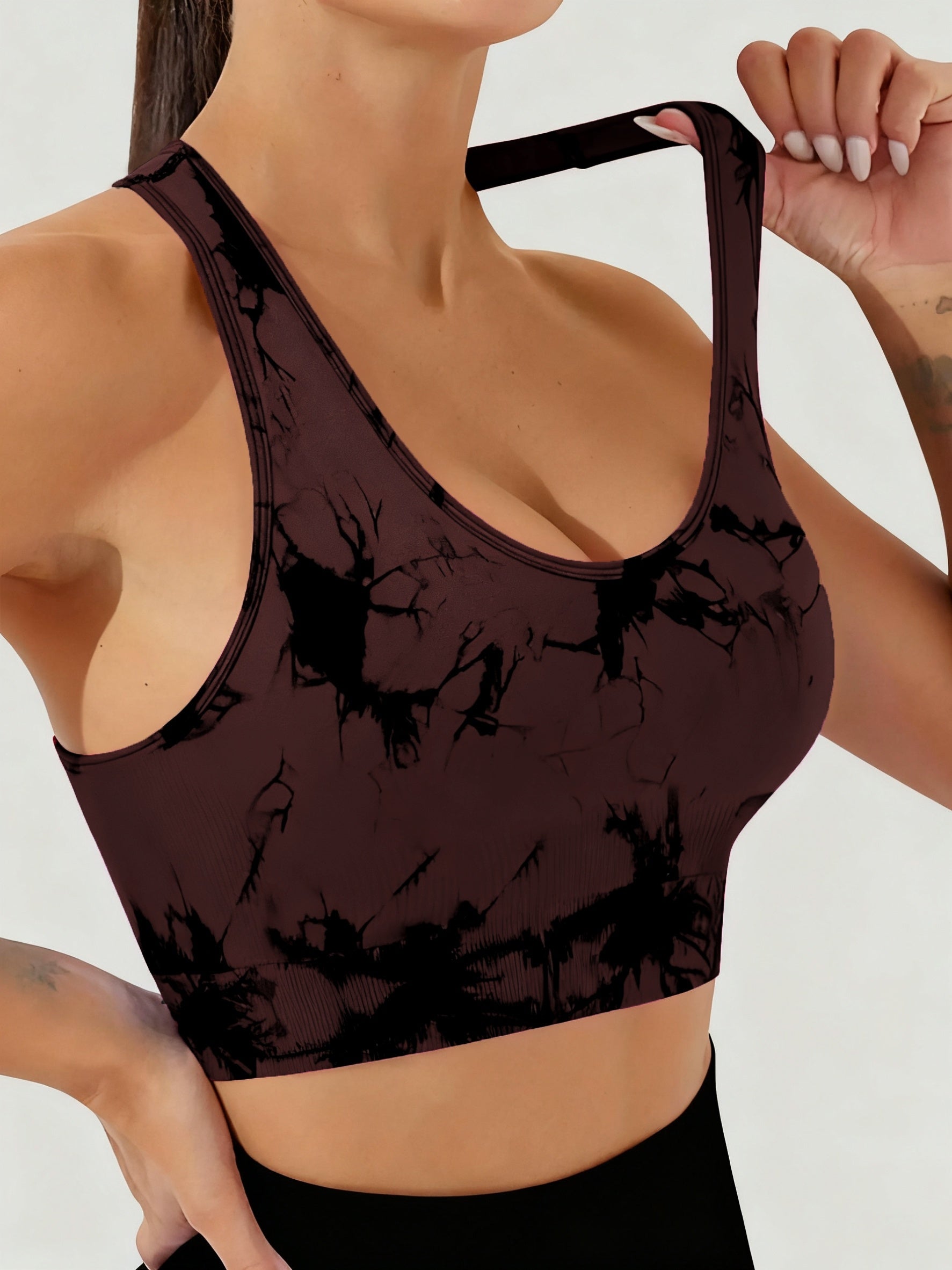 Women's Tie-Dye Seamless Sports Bra & Shorts Set – Belly Support Stretch Activewear Suit for Gym Yoga Fitness Red Blue Purple Dark Brown S M L XL