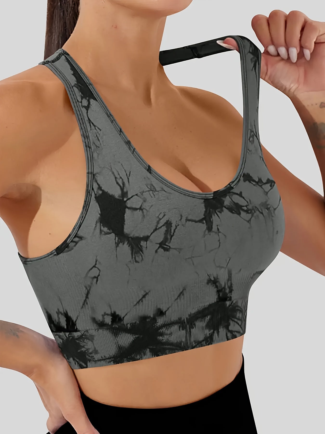 Women's Tie-Dye Seamless Sports Bra & Shorts Set – Belly Support Stretch Activewear Suit for Gym Yoga Fitness Red Blue Purple Dark Brown S M L XL