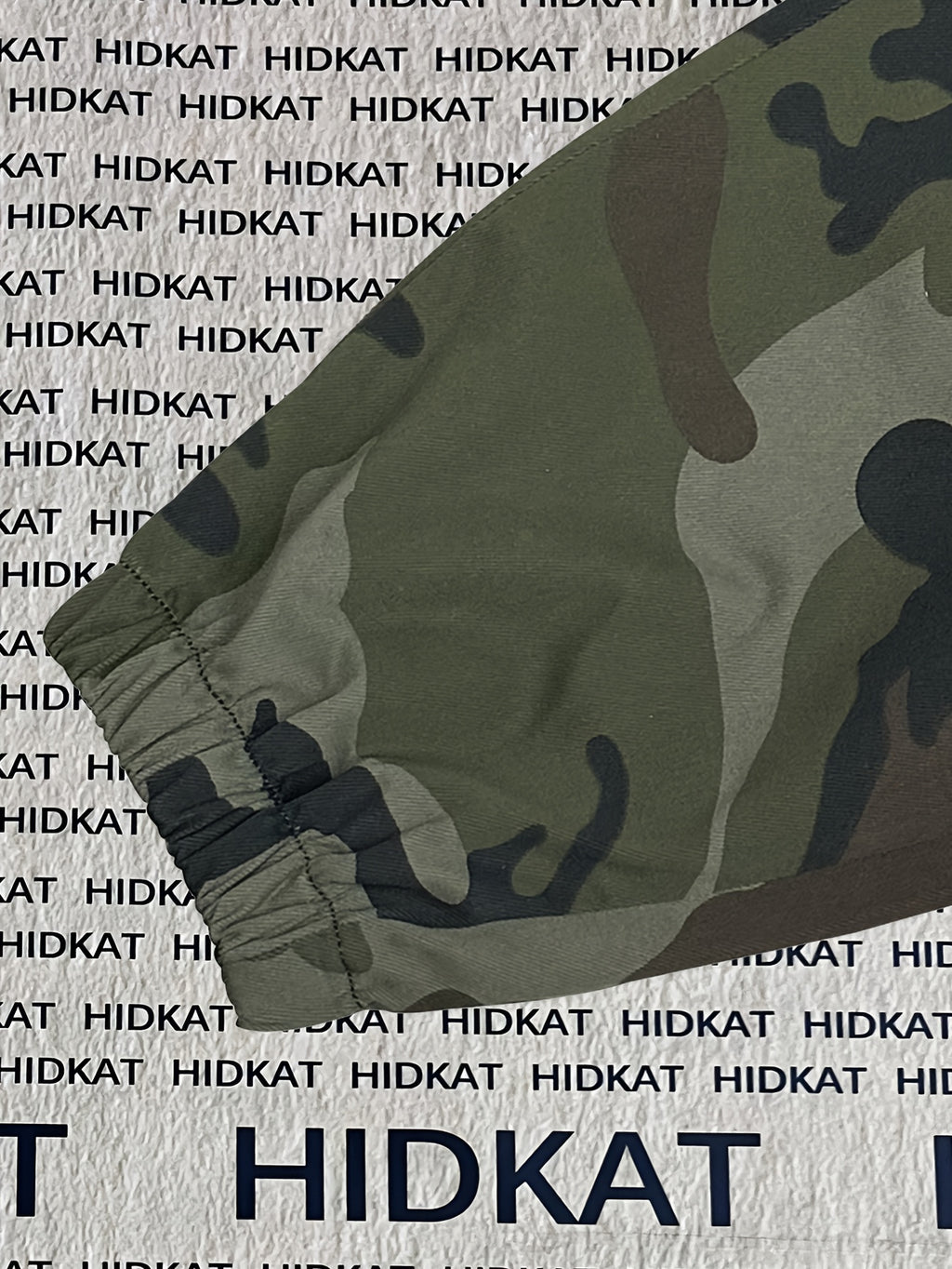 Women's Camo Cargo Pants Lightweight Breathable Hiking Camping Outdoor Long Pants Elastic Waistband Camouflage Trousers Summer Travel Casual Wear XS-XXL