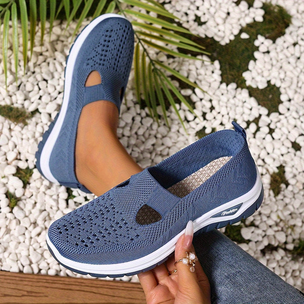 Women's Slip-On Sneakers Mesh Upper Casual Comfort Shoes for Beach Vacation Camping Everyday Summer Walking